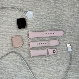 Apple Watch Series 4 (40mm)